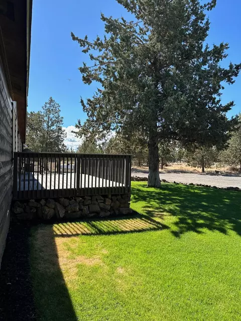 15298 SW Rainbow Rd, Terrebonne, OR 97760