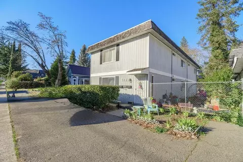 526 NW C St #A-C, Grants Pass, OR 97526