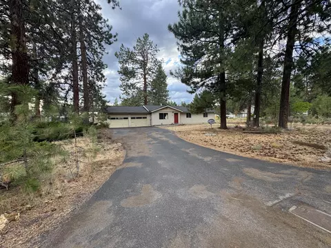 60215 Cheyenne Rd, Bend, OR 97702 photo 2