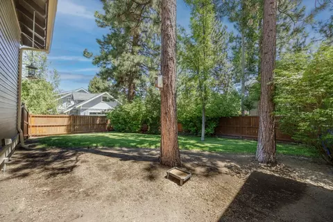 2179 NW High Lakes Loop, Bend, OR 97703 photo 5