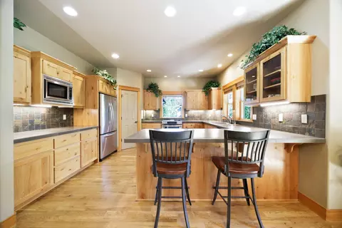 2179 NW High Lakes Loop, Bend, OR 97703 photo 12