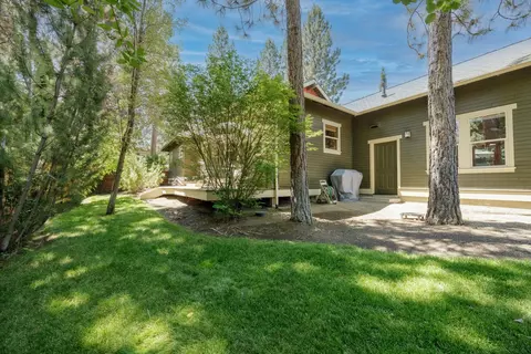 2179 NW High Lakes Loop, Bend, OR 97703 photo 3