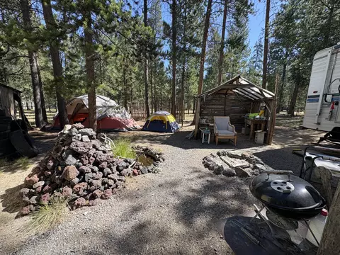 Exterior - 1225 Hackett Dr, La Pine, OR 97739 photo 7 of 11