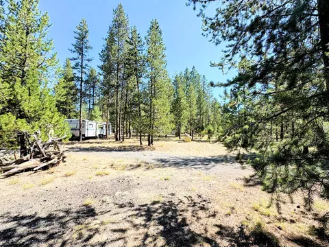 Exterior - 1225 Hackett Dr, La Pine, OR 97739 photo 3 of 11