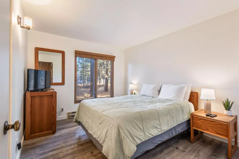 Bedroom - 19717 SW Mount Bachelor Dr #144, Bend, OR 97702 photo 1 of 3