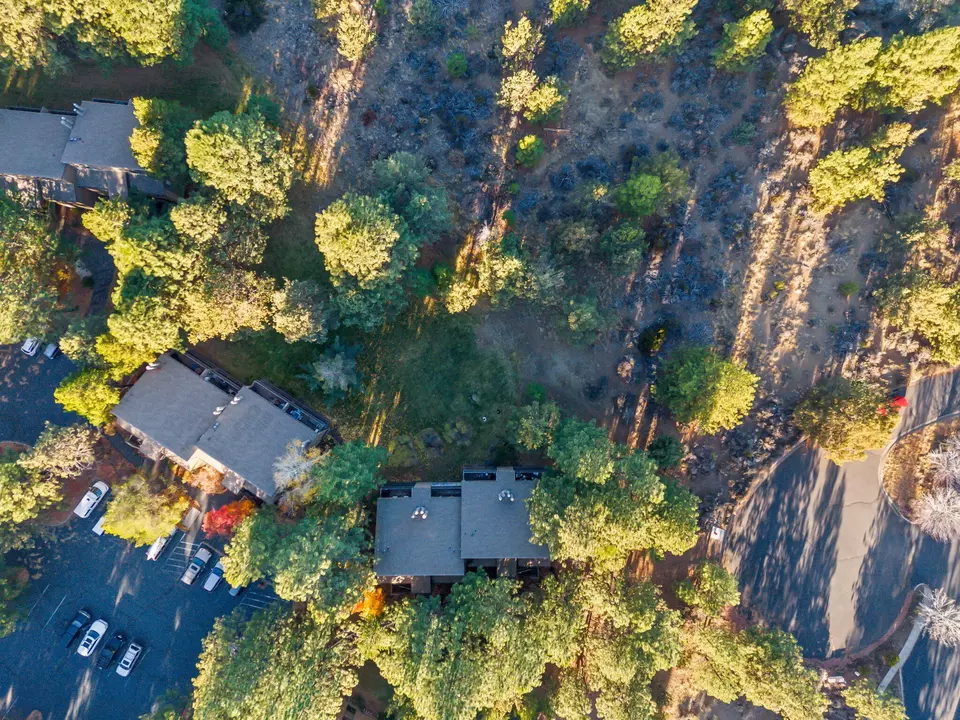 View/Area - 19717 SW Mount Bachelor Dr #144, Bend, OR 97702 photo 5 of 6
