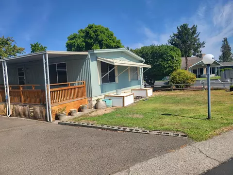2385 Table Rock Rd #46, Medford, OR 97501