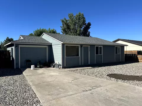 3158 SW Pumice Ave, Redmond, OR 97756