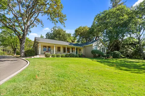 91 Black Oak Dr, Medford, OR 97504