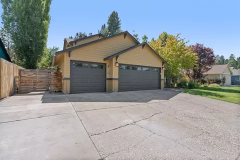 19985 Powers Rd, Bend, OR 97702 photo 43