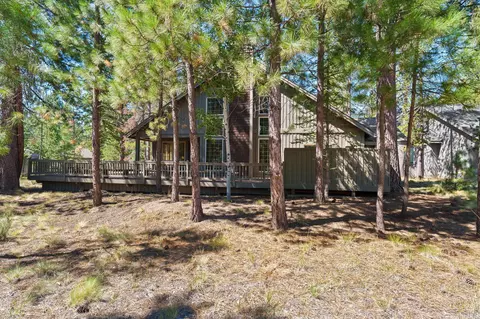 Exterior - 58026 Kinglet Rd, Sunriver, OR 97707 photo 7 of 7