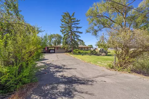 1460 Joe Wright Rd, Klamath Falls, OR 97603