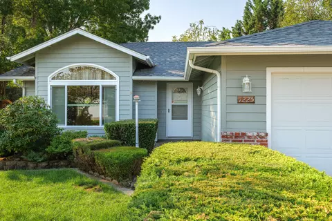 1225 Marcus Way, Grants Pass, OR 97527