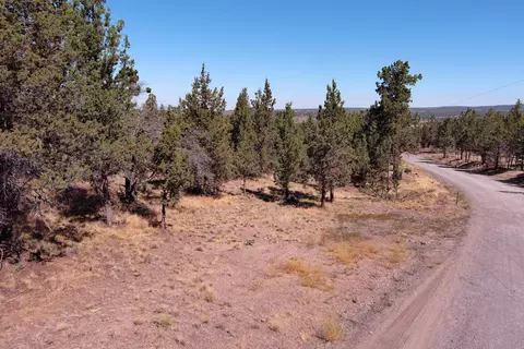 SE Tl5300 Remington Road, Prineville, OR 97754