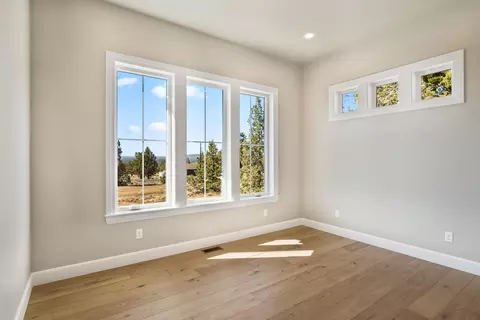 65299 85th St, Bend, OR 97703 photo 24
