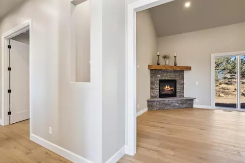 65299 85th St, Bend, OR 97703 photo 9