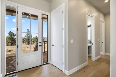 65299 85th St, Bend, OR 97703 photo 7