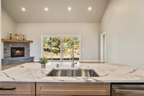 65299 85th St, Bend, OR 97703 photo 18