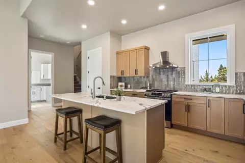 65299 85th St, Bend, OR 97703 photo 12