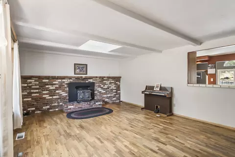 1115 NE Burnside Ave, Bend, OR 97701 photo 6