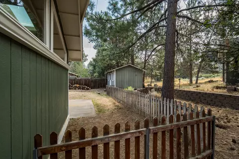 1115 NE Burnside Ave, Bend, OR 97701 photo 30