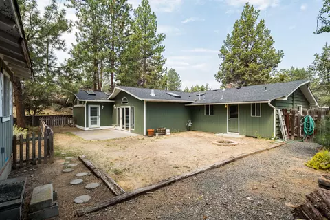 1115 NE Burnside Ave, Bend, OR 97701 photo 34