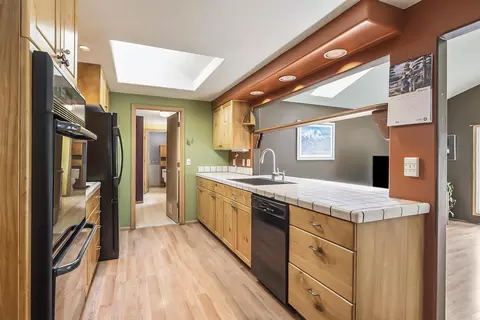 1115 NE Burnside Ave, Bend, OR 97701 photo 9