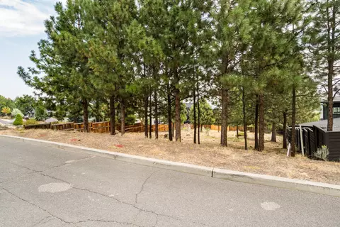 653 NW Powell Butte Loop, Bend, OR 97703 photo 5