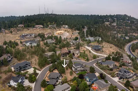 653 NW Powell Butte Loop, Bend, OR 97703 photo 4