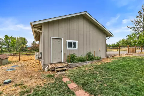 14145 Agate Rd, Eagle Point, OR 97524 photo 28