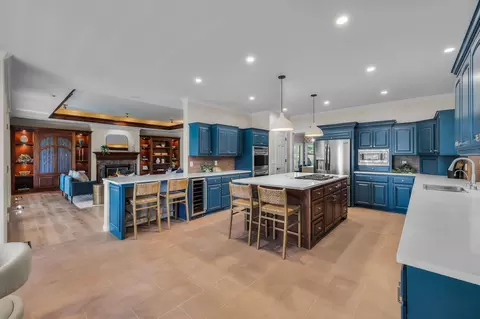 Kitchen - 19490 Green Lakes Loop, Bend, OR 97702 photo 1 of 5