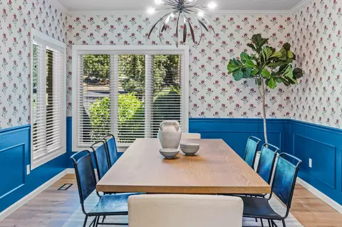 Dining - 19490 Green Lakes Loop, Bend, OR 97702 photo 7 of 8