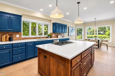 Kitchen - 19490 Green Lakes Loop, Bend, OR 97702 photo 1 of 5