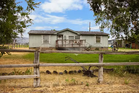 4545 NW Charles Rd, Prineville, OR 97754