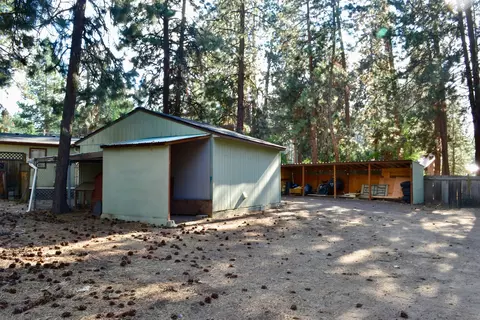 19124 River Woods Dr, Bend, OR 97702 photo 8