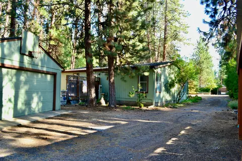 19124 River Woods Dr, Bend, OR 97702 photo 6