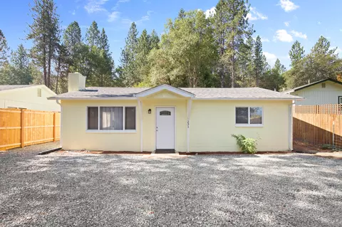 231 Acorn St, Merlin, OR 97532
