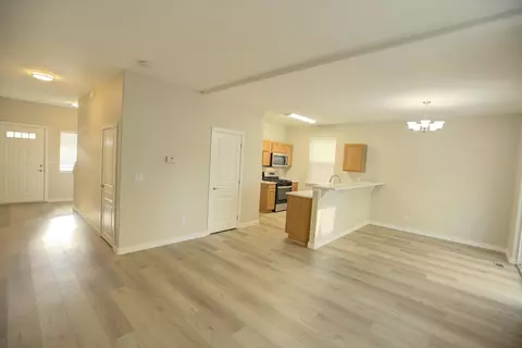 20064 Beth Ave, Bend, OR 97702 photo 1