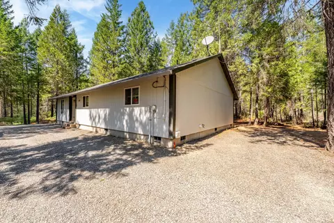 150 Jerry Dr, O'brien, OR 97534
