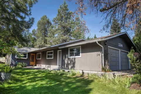 20749 Canterbury Ct, Bend, OR 97702