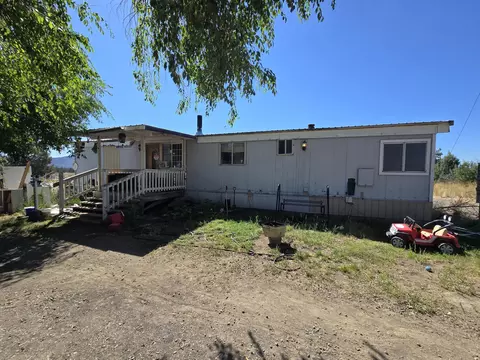 3138 Sheep Mountain Rd, Macdoel, CA 96058