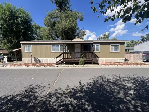 1663 Greensprings Dr #38, Klamath Falls, OR 97601