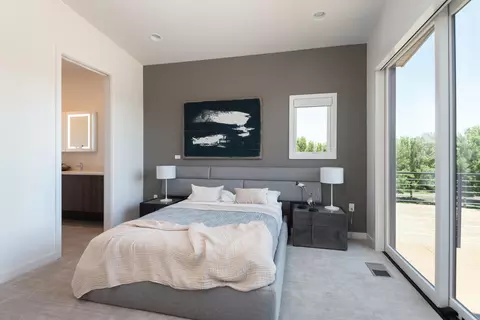 Bedroom - 205 SW Log Ct, Bend, OR 97702 photo 1 of 4