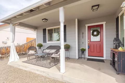 716 Crystal Dr, Eagle Point, OR 97524 photo 6