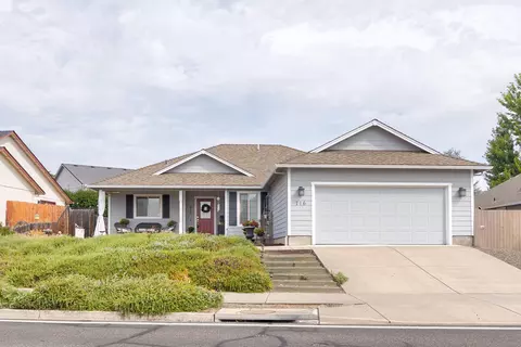 716 Crystal Dr, Eagle Point, OR 97524 photo 8