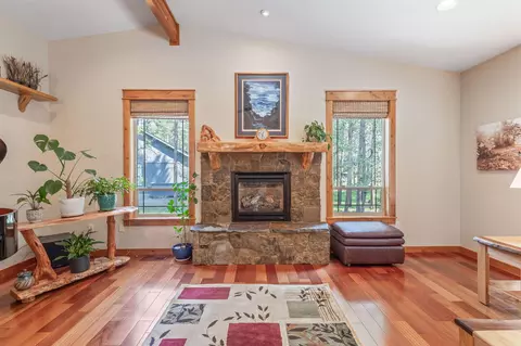 16795 Stage Stop Dr, Bend, OR 97707 photo 4