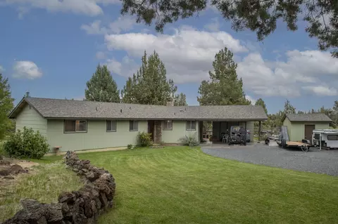 Exterior - 62370 Wallace Rd, Bend, OR 97701 photo 2 of 10