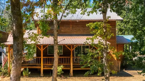 7354 Takilma Rd, Cave Junction, OR 97523