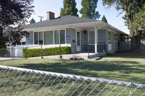 2555 Eberlein Ave, Klamath Falls, OR 97601