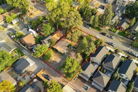 720 NW Ogden Ave, Bend, OR 97703